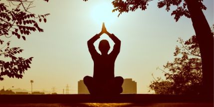 Comment bien débuter le yoga